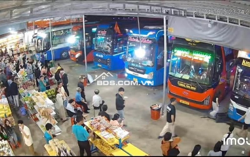 Bán trạm dừng chân kèm nhà sàn gỗ Lim Lào cung đình cùng toàn bộ công trình kiến trúc gắn liền với đất